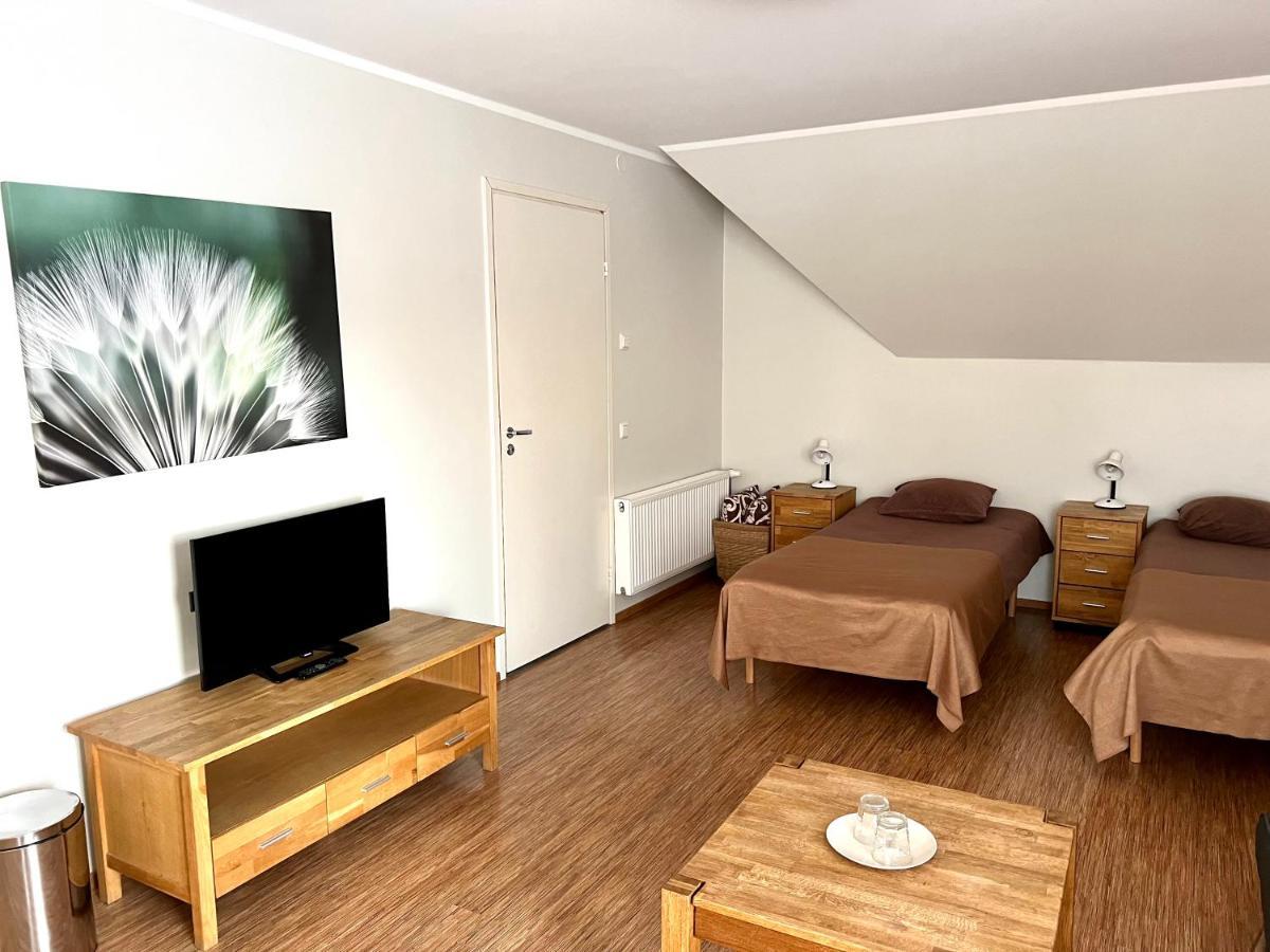 Hostel Ingeri Вилянди Екстериор снимка
